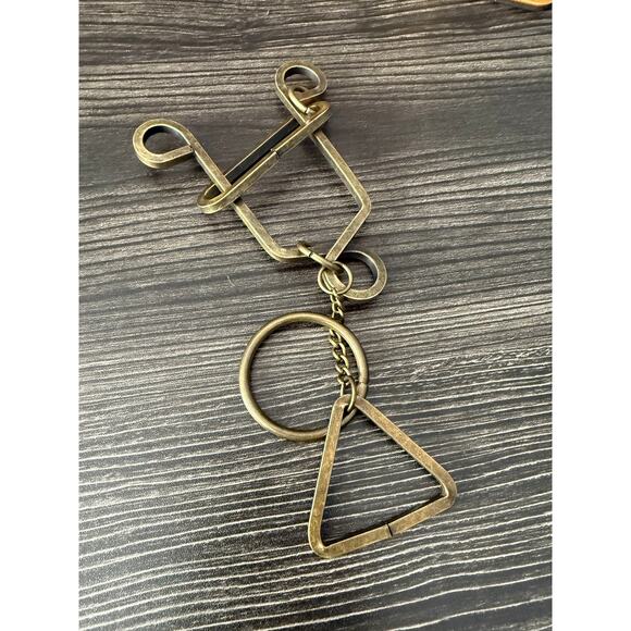 Heavy Metal Puzzle Deuces Wild Keychain Bronze - Picture 2 of 6